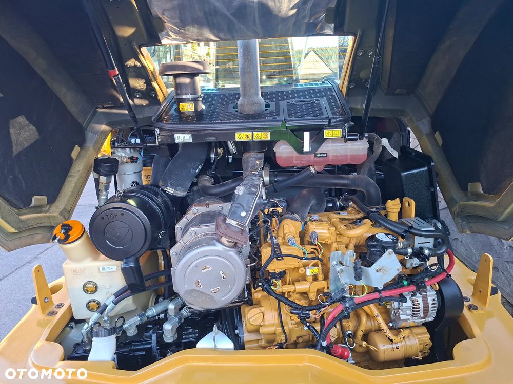 Caterpillar CAT 906 M - 27