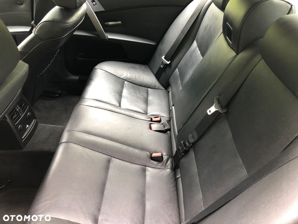 BMW Seria 5 - 36