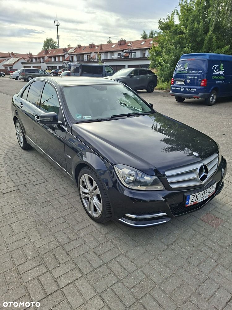 Mercedes-Benz Klasa C 180 CGI BlueEff Classic - 1