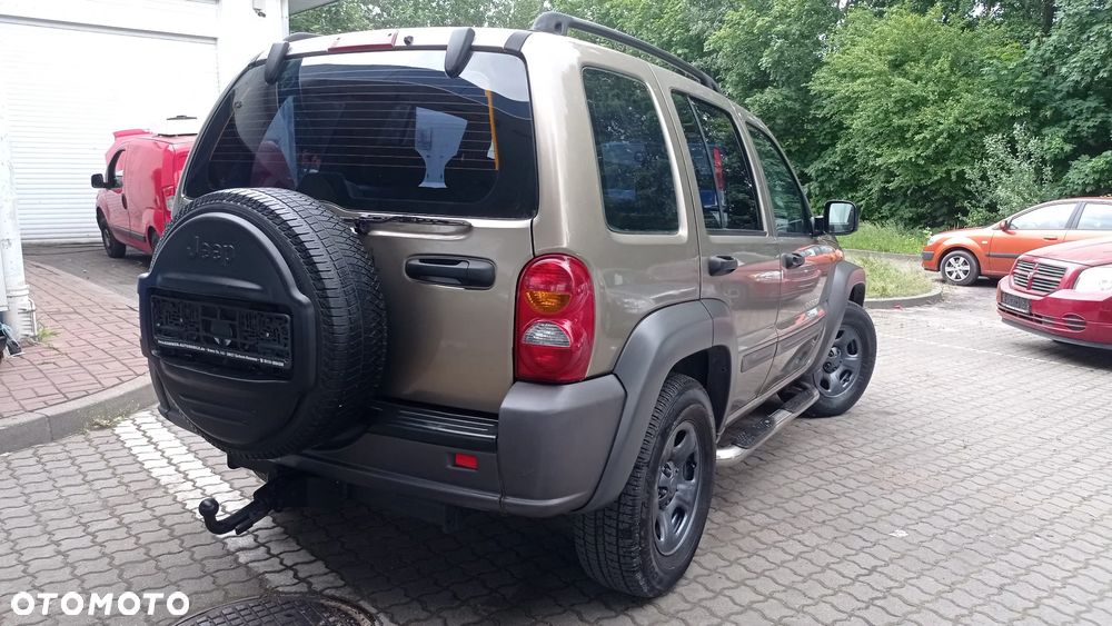Jeep Cherokee - 15