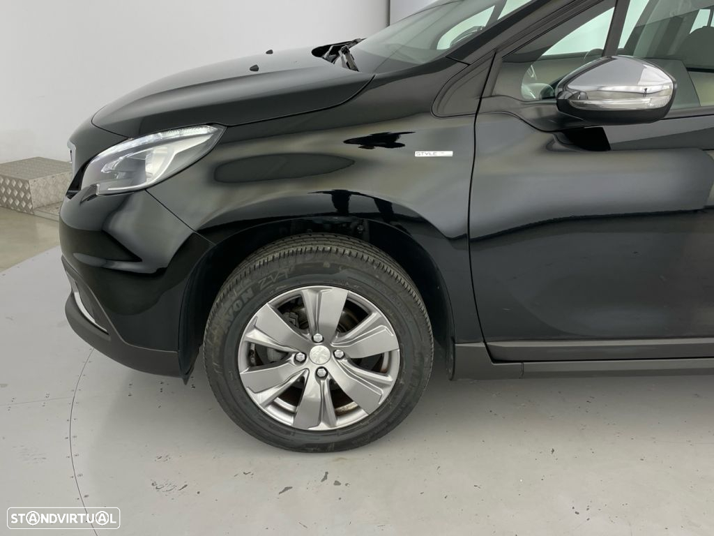 Peugeot 2008 1.2 PureTech Style - 20
