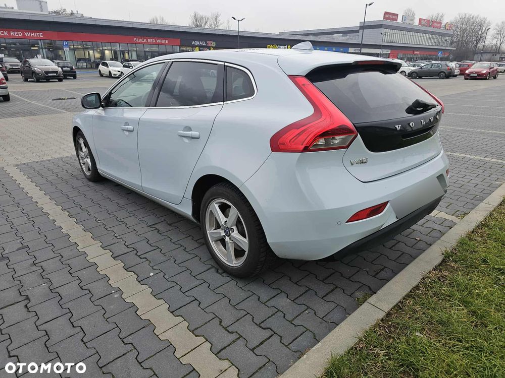 Volvo V40 D2 - 7