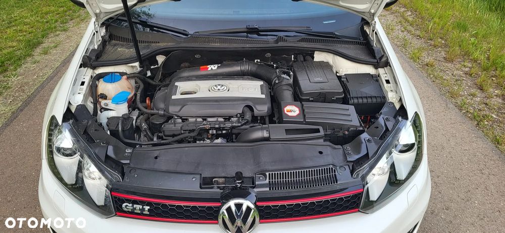 Volkswagen Golf 2.0 GTI - 8