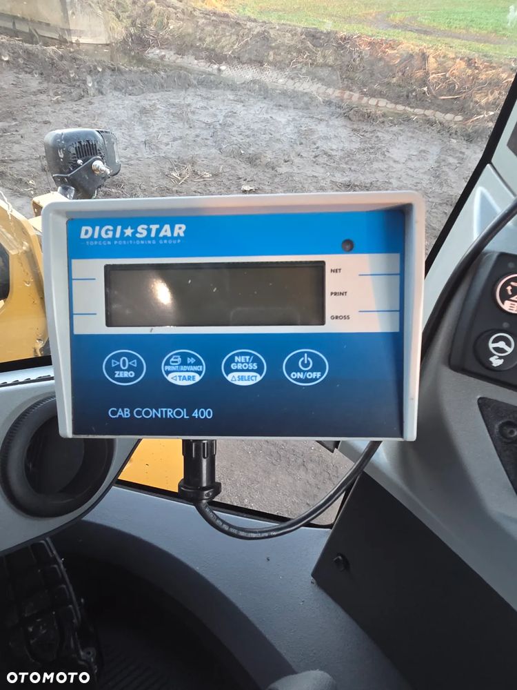 Caterpillar 926M - 28