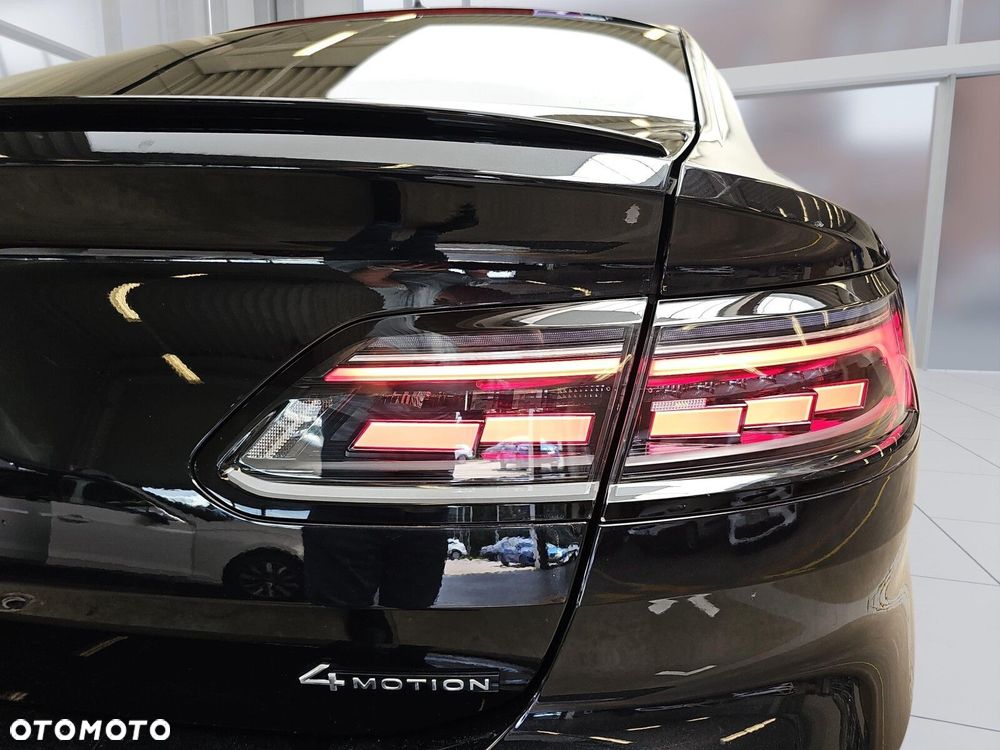 Volkswagen Arteon 2.0 TDI 4Motion R-Line DSG - 24