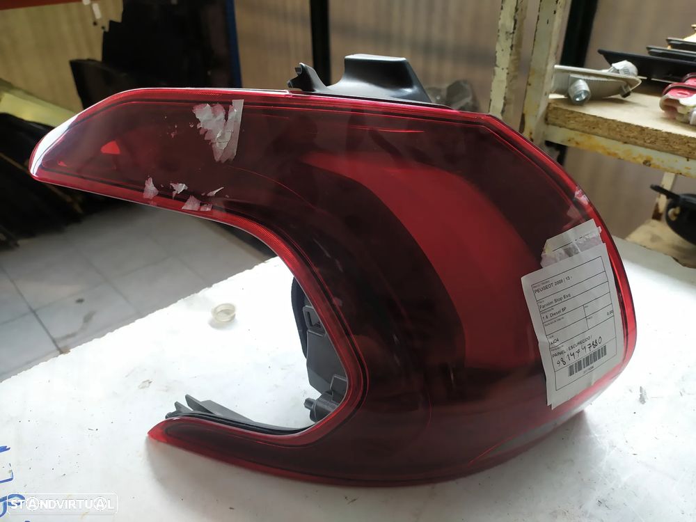 Farolim stop painel esquerdo Peugeot 2008 13 - / 9814747880 - 1
