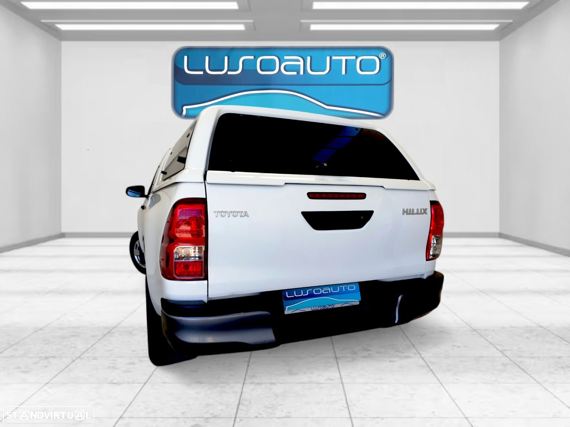 Toyota Hilux 2.4 D-4D 2WD CD - 7