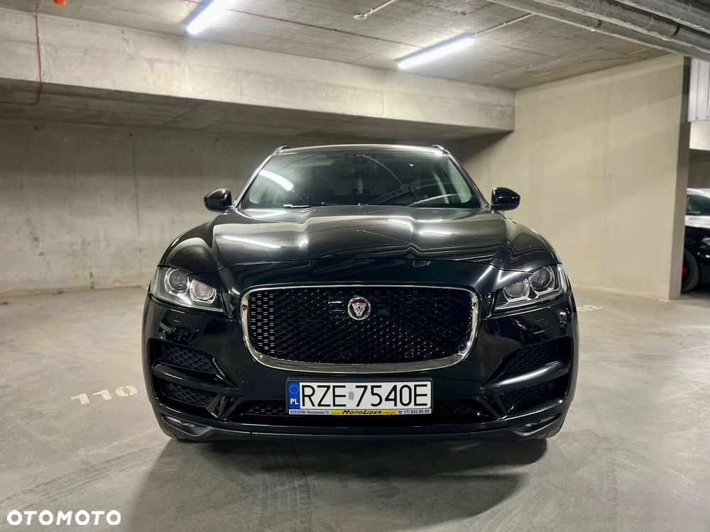Jaguar F-Pace 2.0 i4D AWD R-Sport - 10