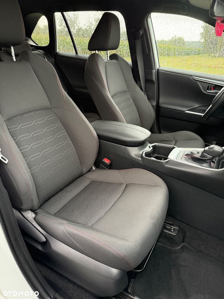 Toyota RAV4 Standard - 15