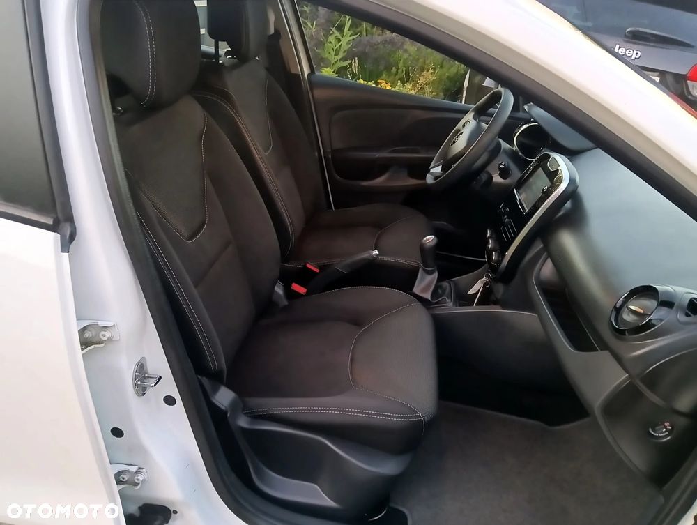 Renault Clio TCe 90 Dynamique - 14