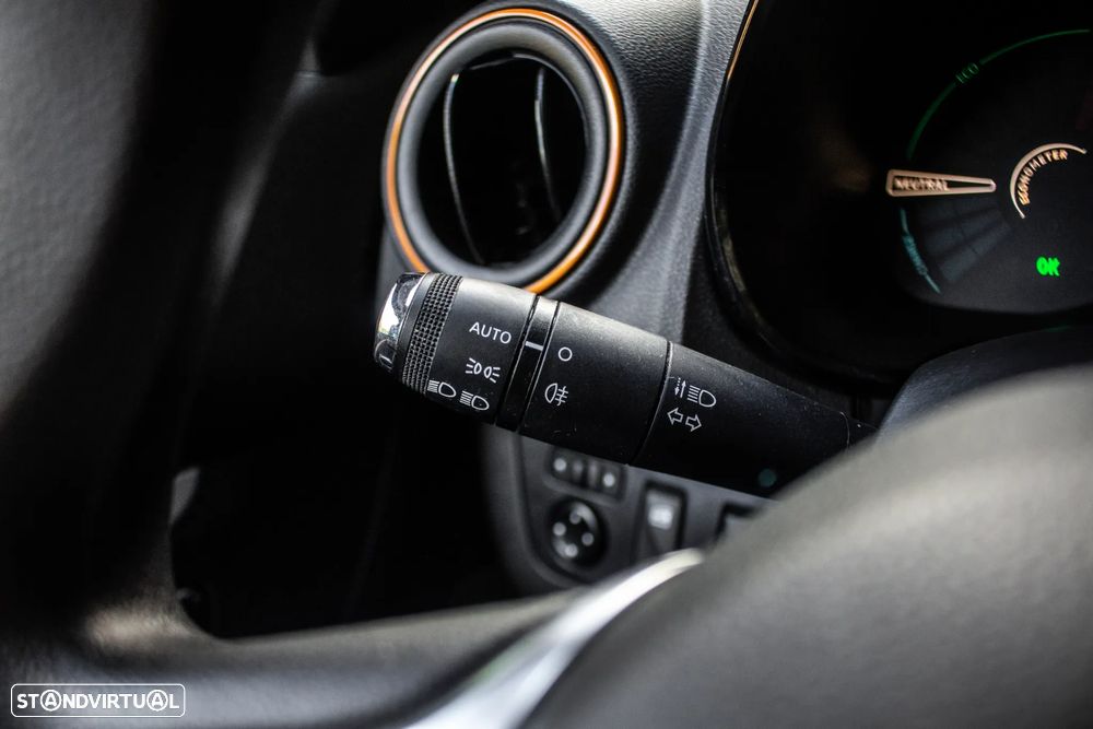 Dacia Spring Comfort Plus — fotografia 14