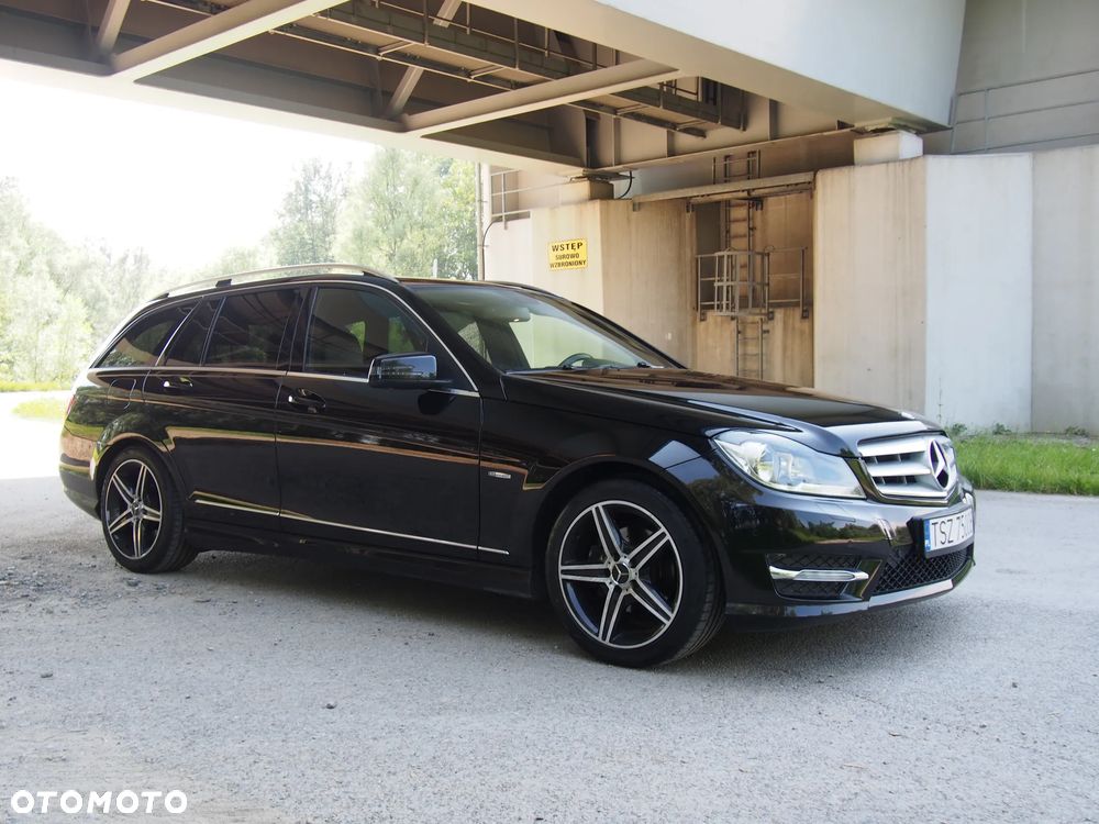 Mercedes-Benz Klasa C 220 CDI DPF (BlueEFFICIENCY) 7G-TRONIC Avantgarde - 11