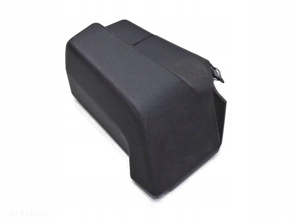 OSŁONA PASA BEZPIECZEŃSTWA PRAWY TYŁ VOLVO V70 III