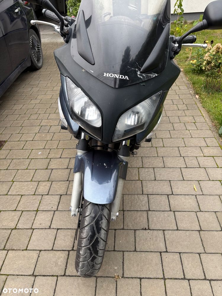 Honda CBF - 2