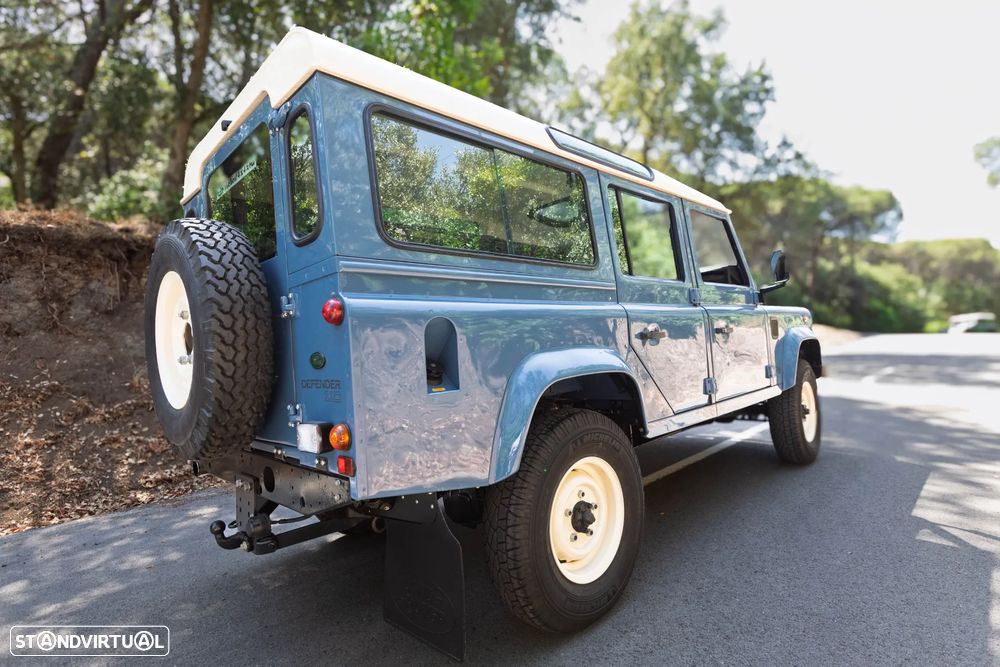 Land Rover Defender 110 2.5 TD5 Metal Top - 12