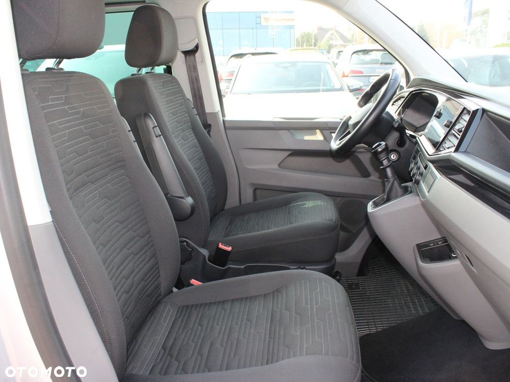 Volkswagen Caravelle - 18