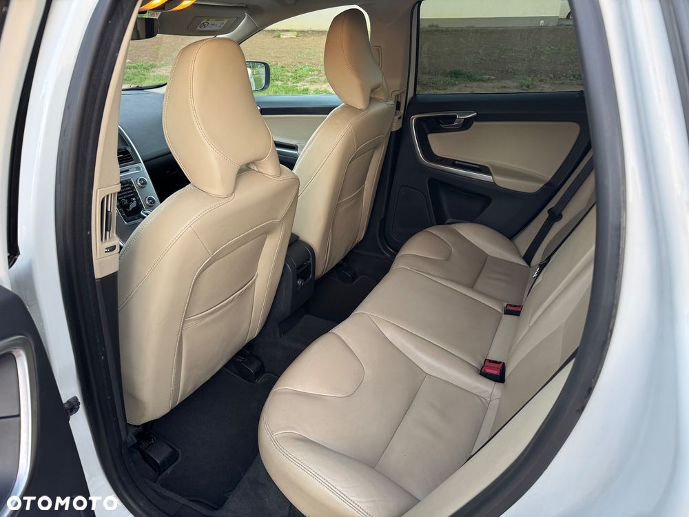Volvo XC 60 D4 Drive-E Summum - 7