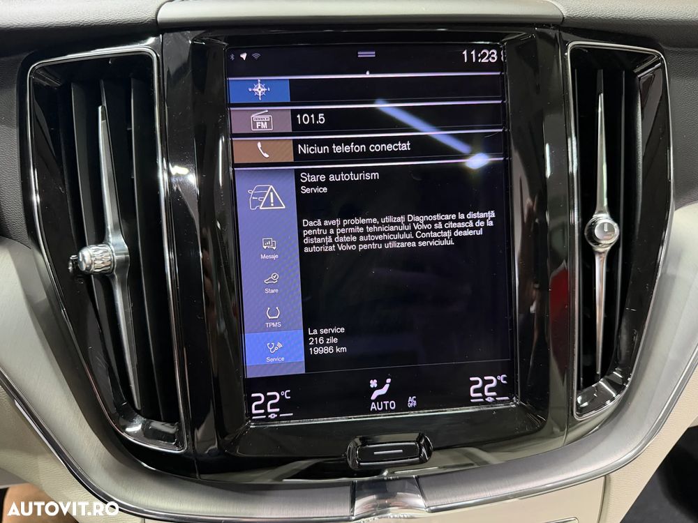 Volvo XC 60 T8 Twin Engine AWD Momentum - 26