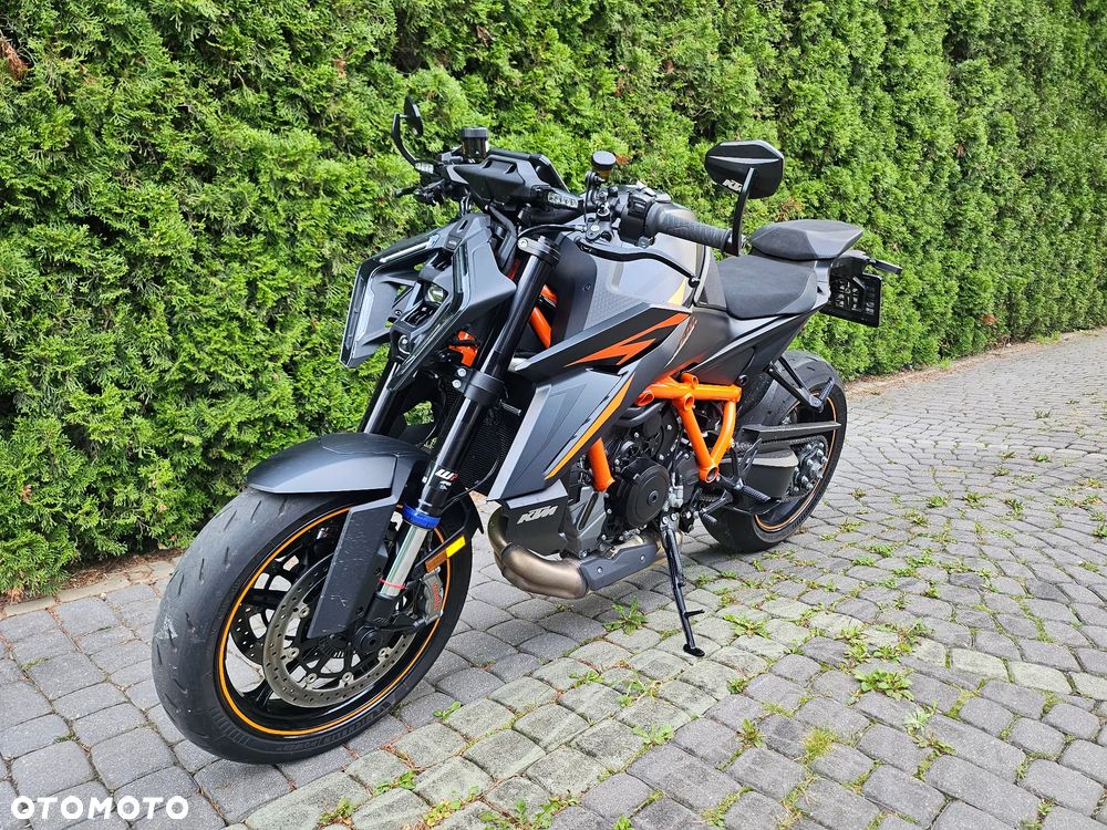 KTM Super Duke 1350 - 12