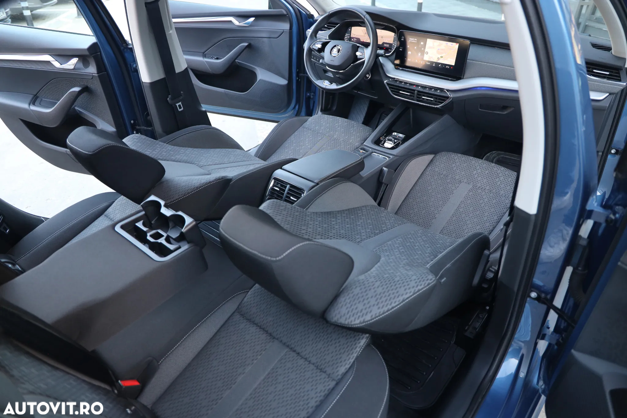 Skoda Octavia Combi 2.0 TDI DSG Style - 5