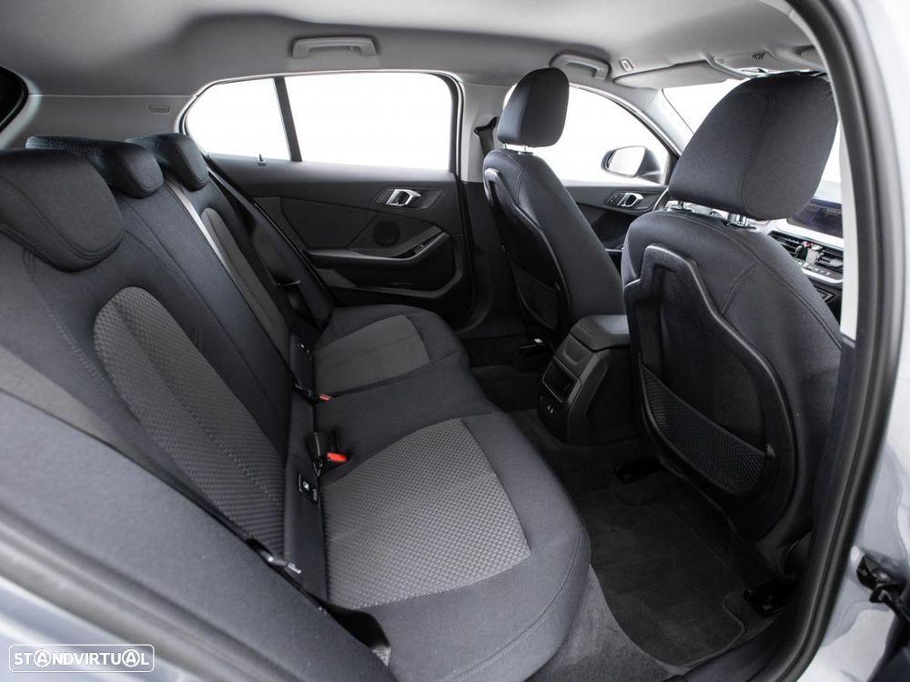 BMW 116 d Auto - 9