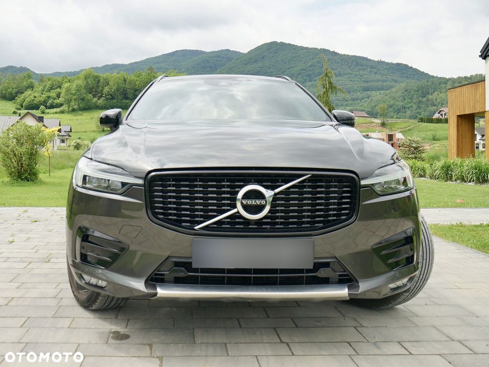 Volvo XC 60 B4 D AWD R-Design - 4