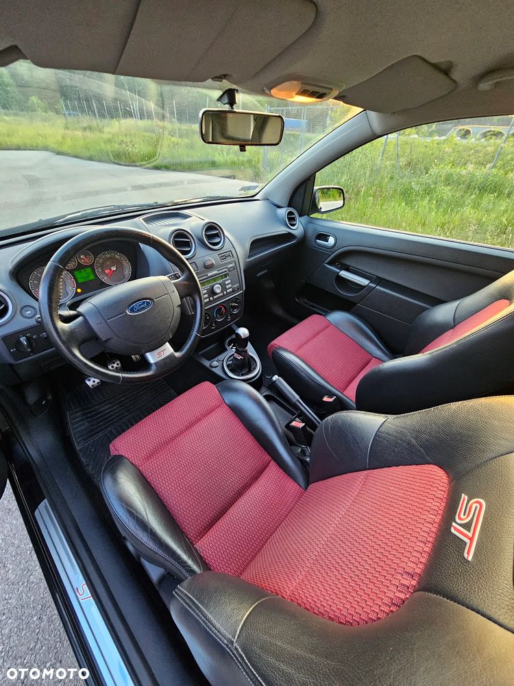 Ford Fiesta - 5