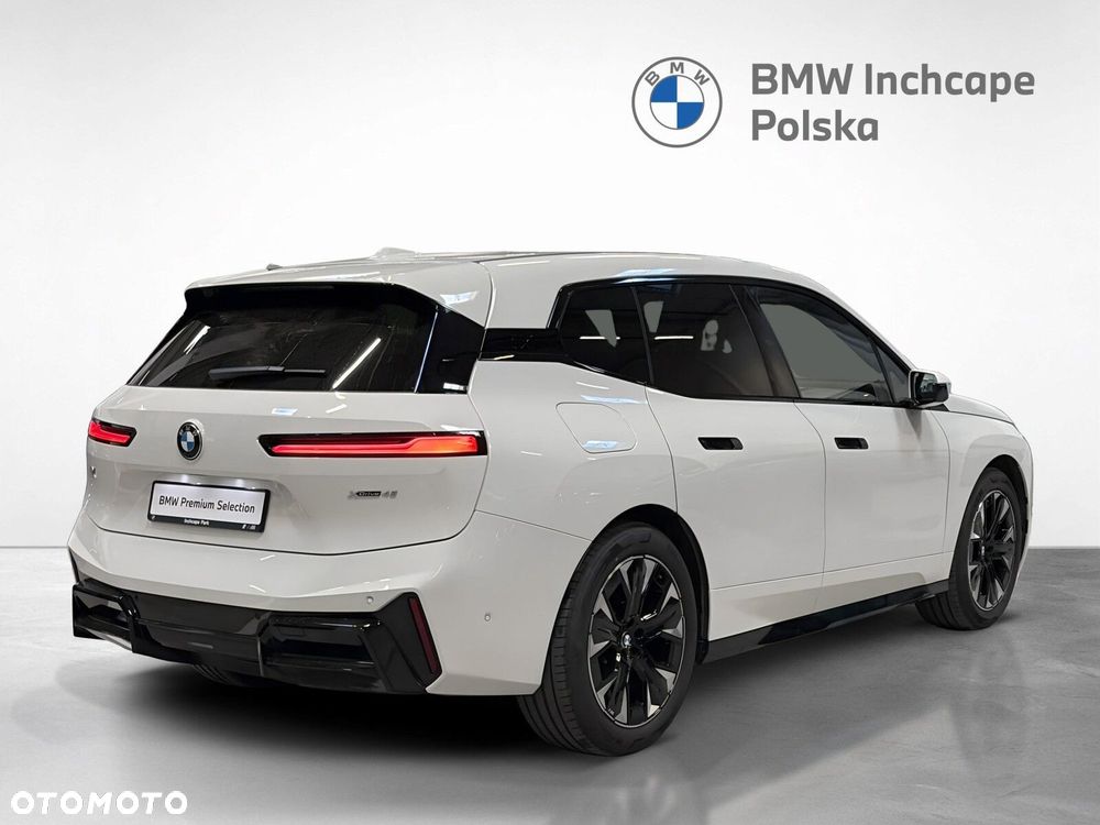 BMW iX - 6