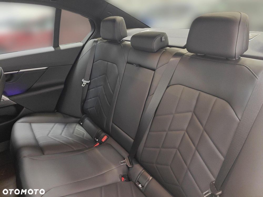 BMW Seria 5 - 17