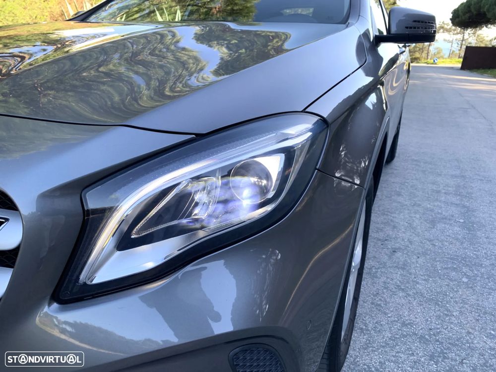 Mercedes-Benz GLA 180 d Urban - 18