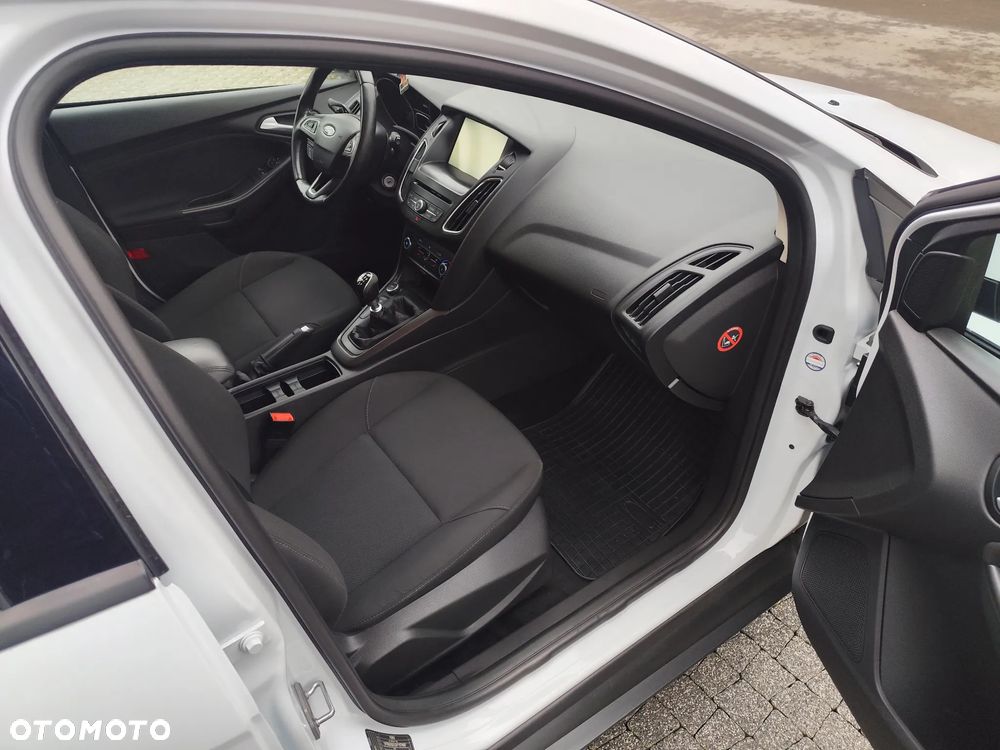 Ford Focus 1.5 TDCi DPF Start-Stopp-System Business - 16