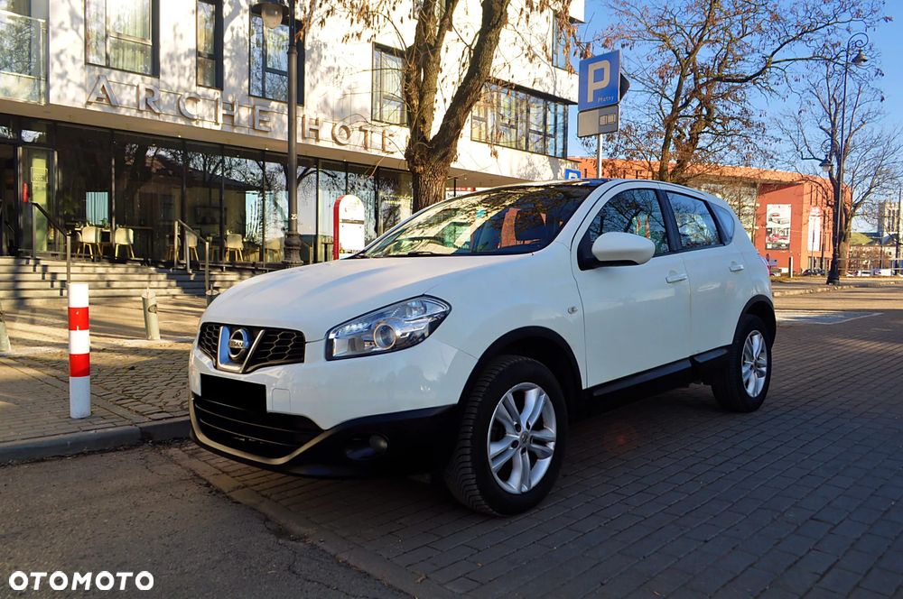 Nissan Qashqai 1.6 Tekna - 2