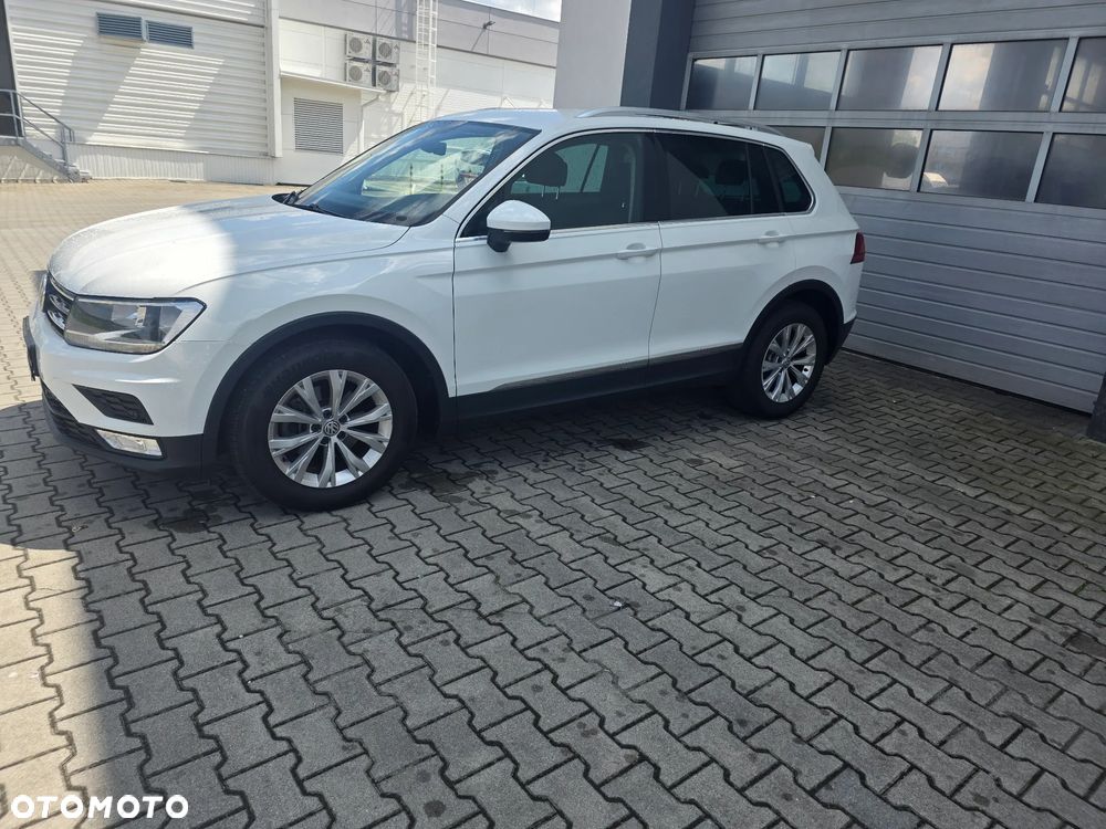 Volkswagen Tiguan - 2