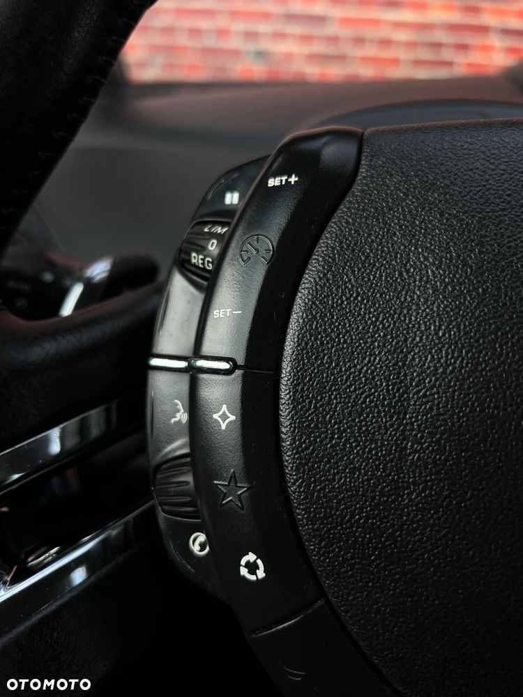 Citroën C4 Picasso - 25