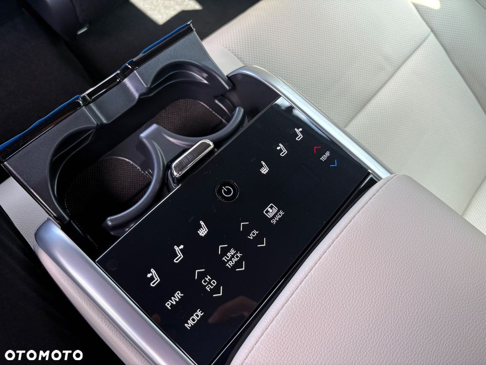 Toyota Camry 2.5 Hybrid Dynamic Force Executive e-CVT - 38