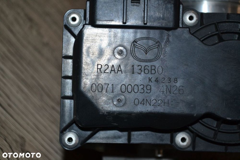 MAZDA 3 5 6 2,2 PRZEPUSTNICA R2AA136B0 - 5