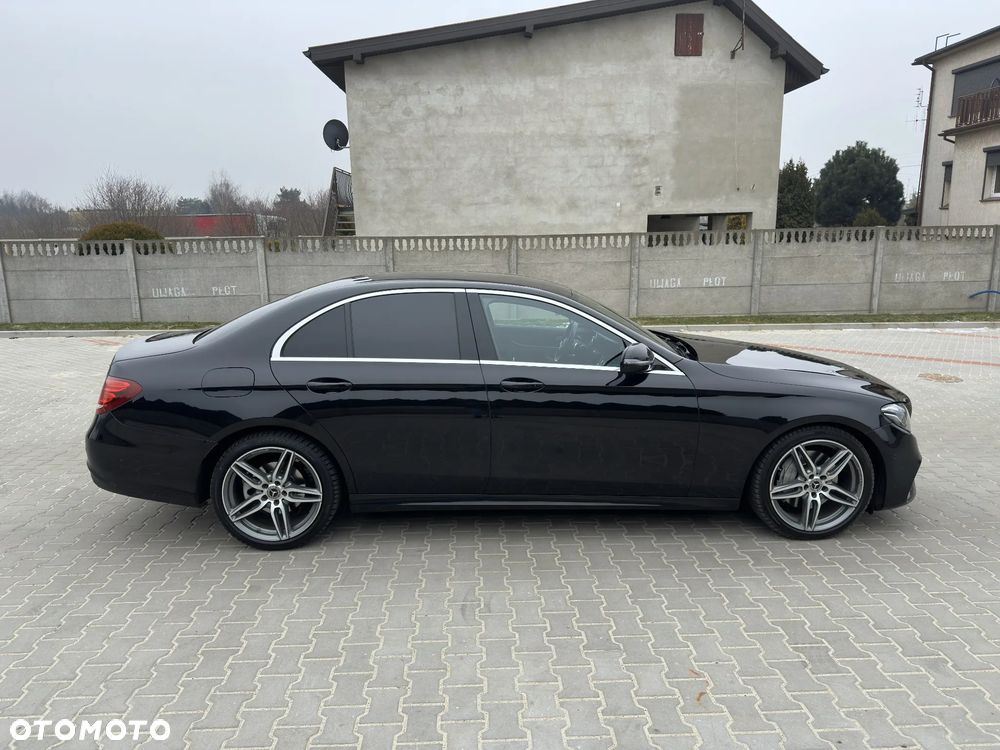 Mercedes-Benz Klasa E 220 d 4-Matic 9G-TRONIC - 6