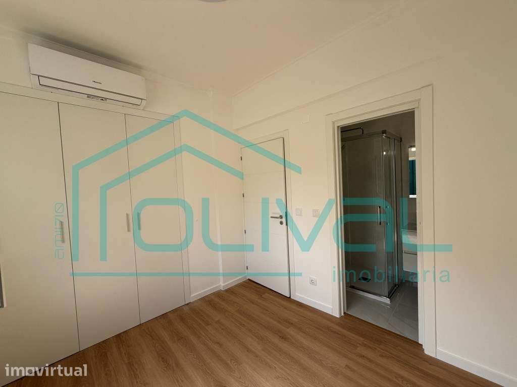 Alverca apartamento de Tipologia T3 totalmente renovado - Grande imagem: 3/37