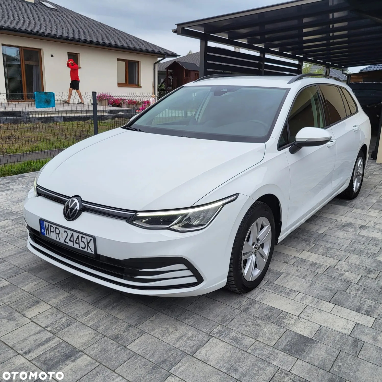 Volkswagen Golf - 6