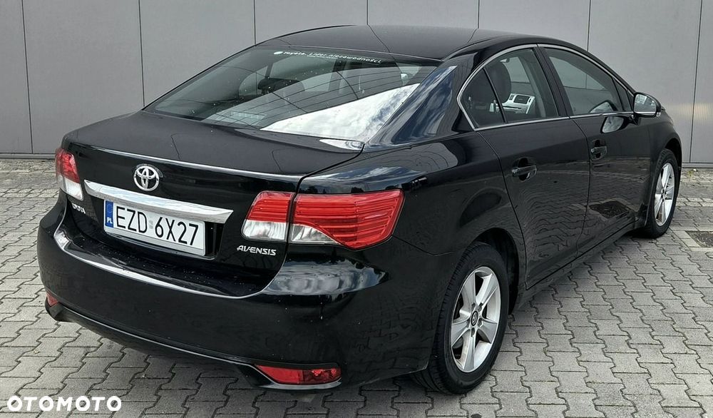 Toyota Avensis 2.0 D-4D Sol - 5