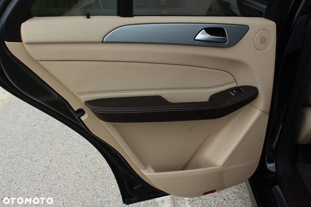 Mercedes-Benz GLE 250 d 4-Matic - 34