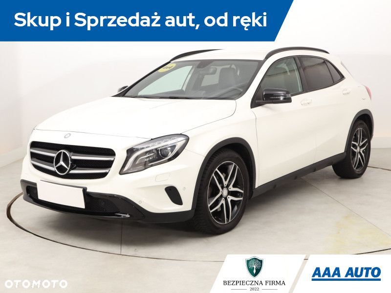 Mercedes-Benz GLA - 3