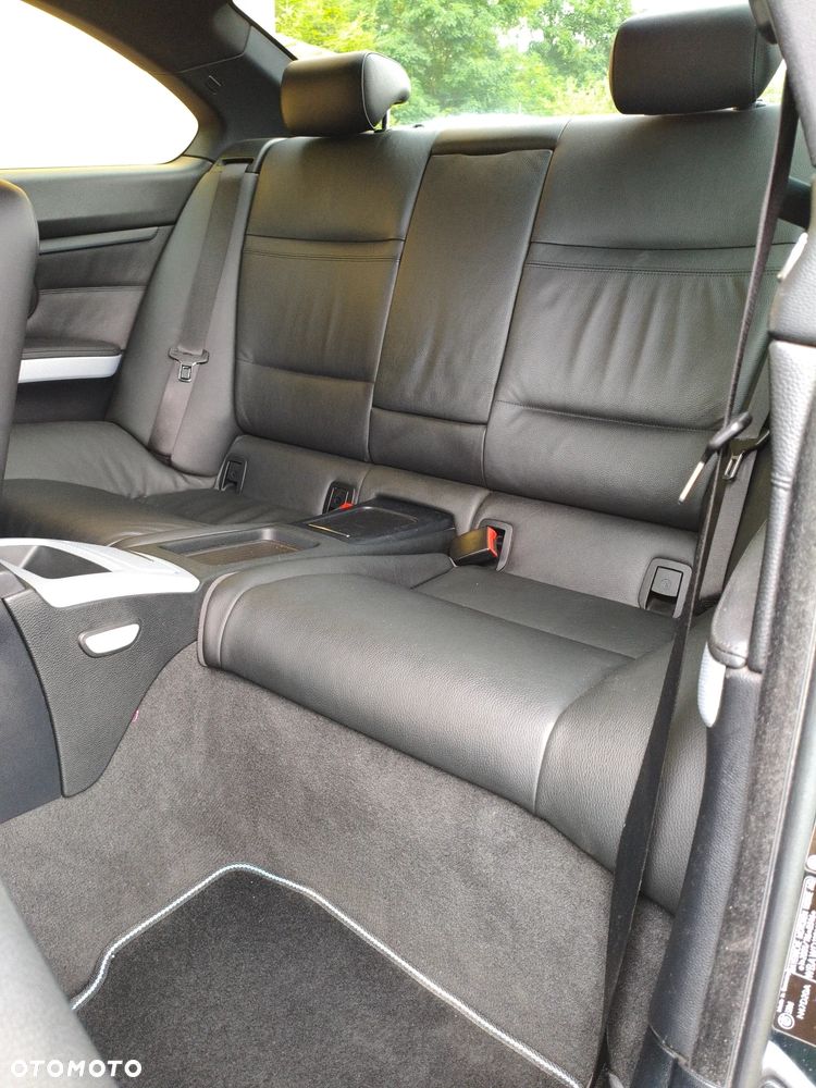 BMW Seria 3 320d - 8