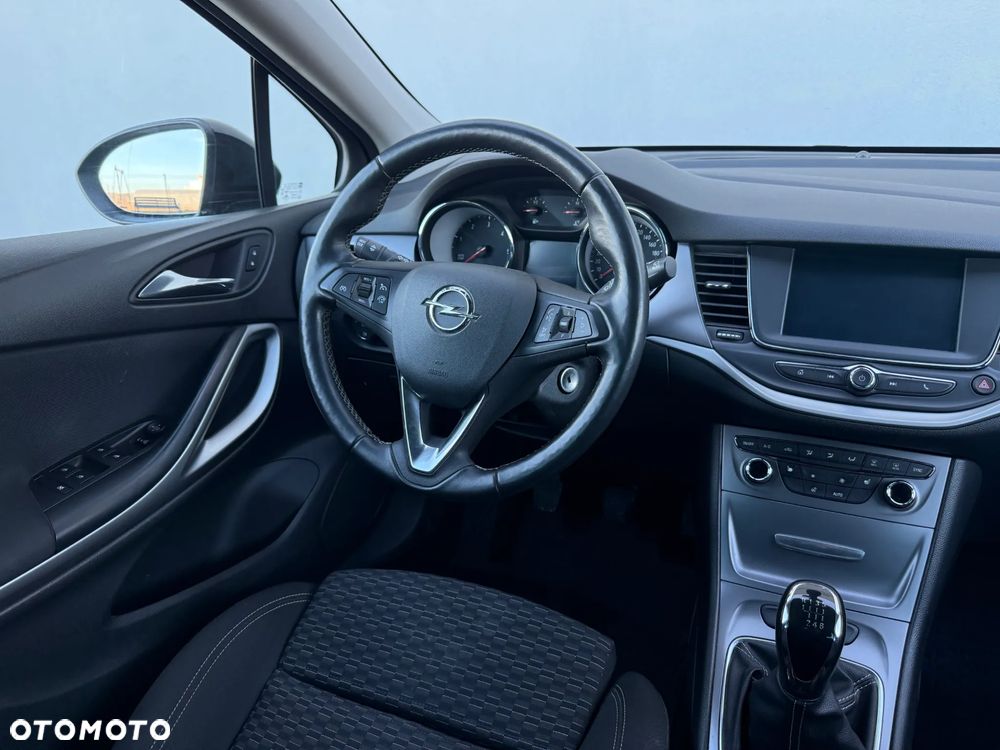 Opel Astra 1.6 D (CDTI) Start/Stop Innovation - 26