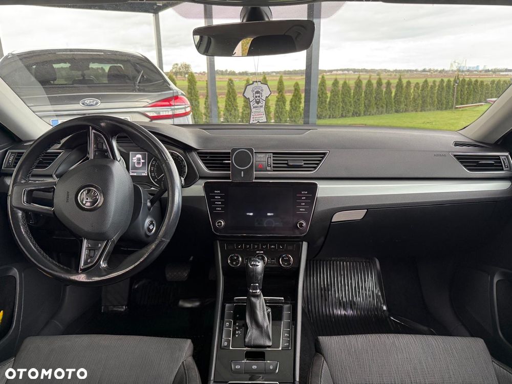 Skoda Superb 2.0 TDI 4x4 Ambition DSG - 6