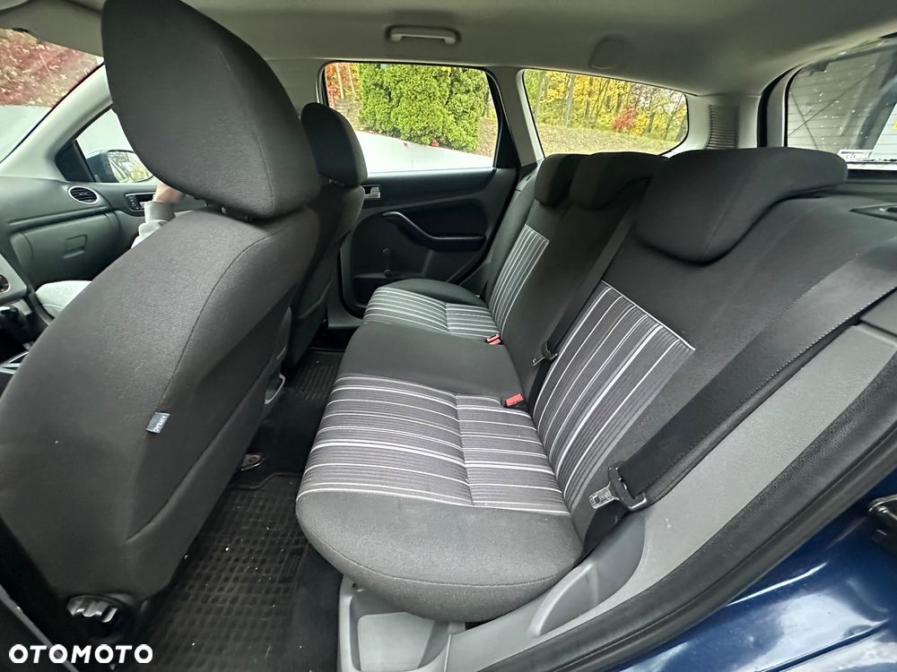 Ford Focus - 11