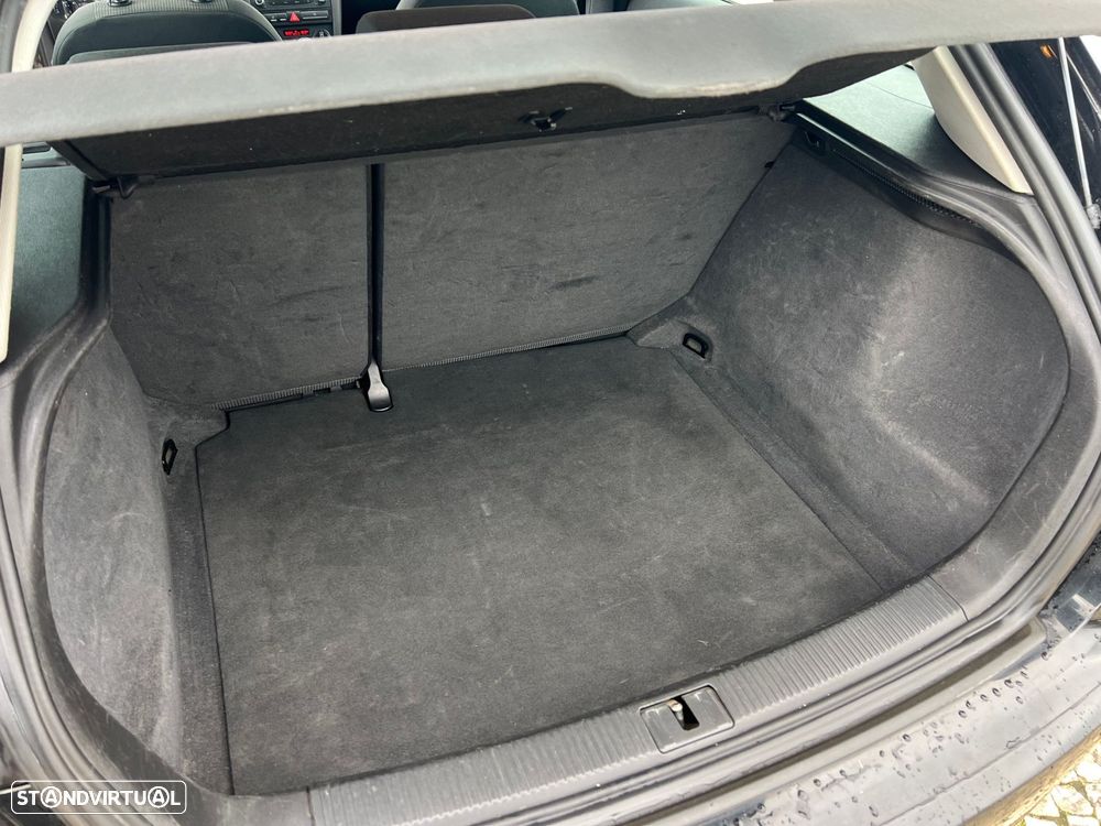 Audi A3 Sportback 1.9 TDi Advance - 9