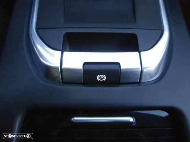 Land Rover Discovery Sport TD4 Aut. HSE Luxury - 18