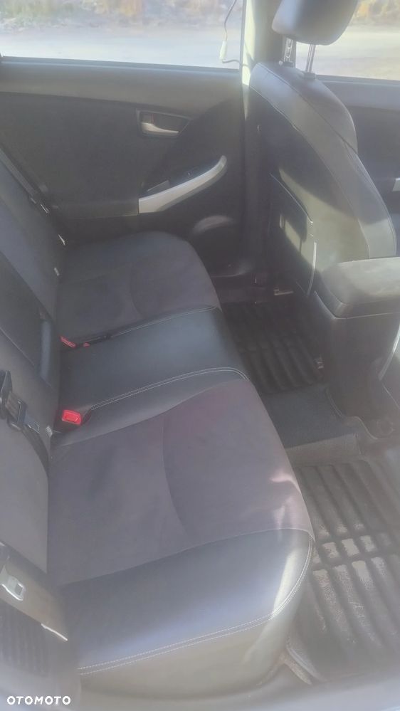 Toyota Prius - 16