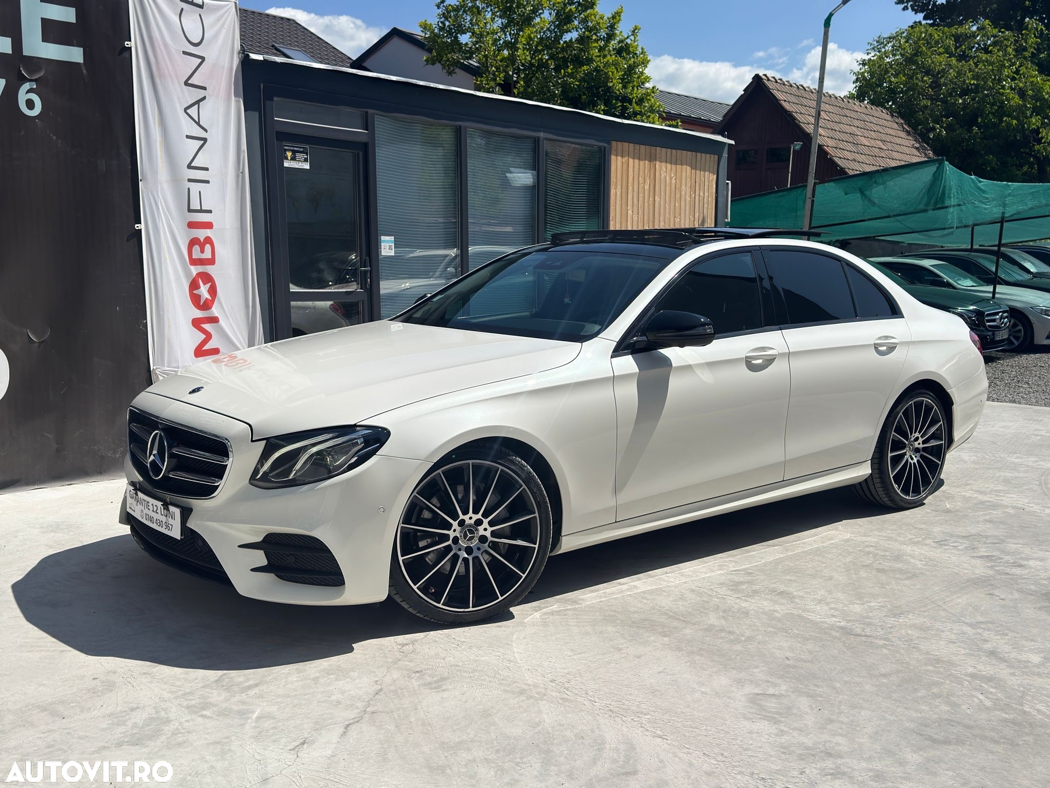 Mercedes-Benz E - 18